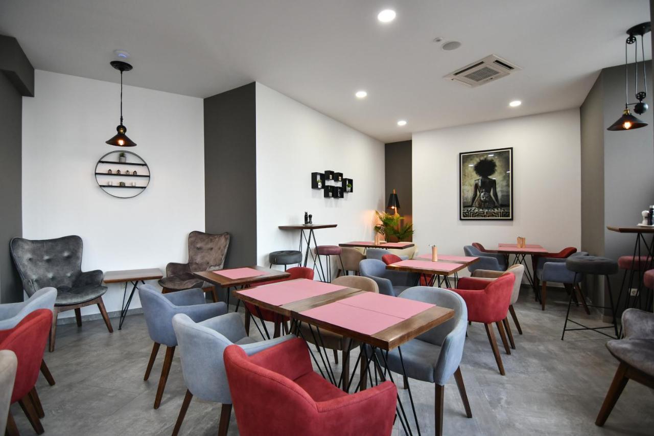 פודגוריצה Perla Residence Hotel & Spa מראה חיצוני תמונה